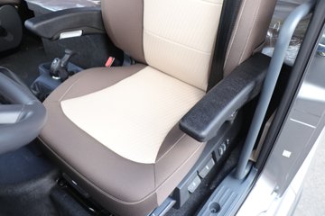 ���ӥ�� 11.1L���� 490���� 6X4 һ�����12�� ǣ����ͼƬ