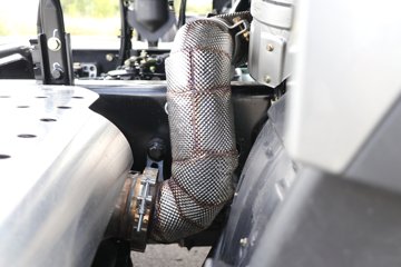 ���ӥ�� 11.1L���� 490���� 6X4 һ�����12�� ǣ����ͼƬ