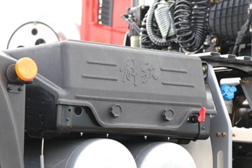 ���ӥ�� 11.1L���� 490���� 6X4 һ�����12�� ǣ����ͼƬ