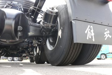 ���ӥ�� 11.1L���� 490���� 6X4 һ�����12�� ǣ����ͼƬ