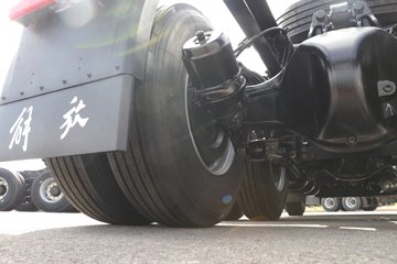 ���ӥ�� 11.1L���� 490���� 6X4 һ�����12�� ǣ����ͼƬ