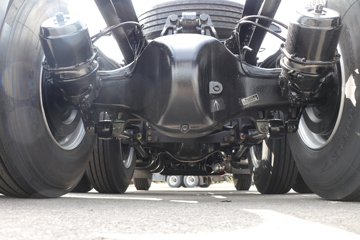 ���ӥ�� 11.1L���� 490���� 6X4 һ�����12�� ǣ����ͼƬ