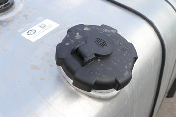 ���ӥ�� 11.1L���� 490���� 6X4 һ�����12�� ǣ����ͼƬ