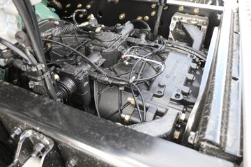 ���ӥ�� 11.1L���� 490���� 6X4 һ�����12�� ǣ����ͼƬ