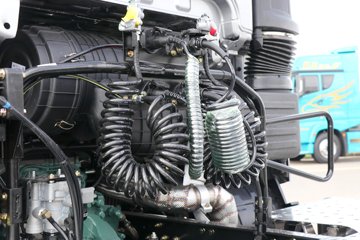 ���ӥ�� 11.1L���� 490���� 6X4 һ�����12�� ǣ����ͼƬ