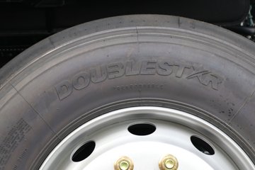 ���ӥ�� 11.1L���� 490���� 6X4 һ�����12�� ǣ����ͼƬ