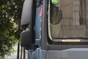 ���ӥ�� ����� 15.6L LNG 660���� 6X4 һ�����12�� AMT�Զ��� ǣ����ͼƬ