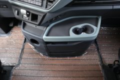 解放鹰航 智尊版 15.6L LNG 660马力 6X4 一汽解放12档 AMT自动档 牵引车