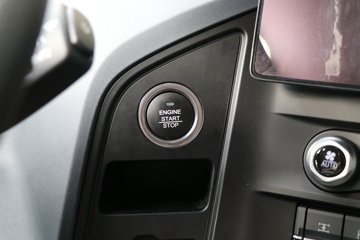 ���ӥ�� ����� 15.6L LNG 660���� 6X4 һ�����12�� AMT�Զ��� ǣ����ͼƬ