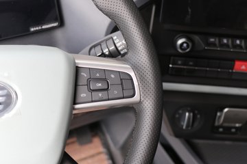 ���ӥ�� ����� 15.6L LNG 660���� 6X4 һ�����12�� AMT�Զ��� ǣ����ͼƬ