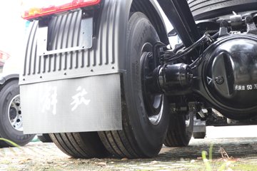 ���ӥ�� ����� 15.6L LNG 660���� 6X4 һ�����12�� AMT�Զ��� ǣ����ͼƬ