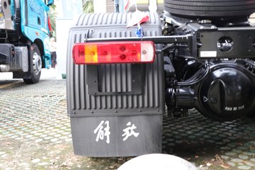 ���ӥ�� ����� 15.6L LNG 660���� 6X4 һ�����12�� AMT�Զ��� ǣ����ͼƬ