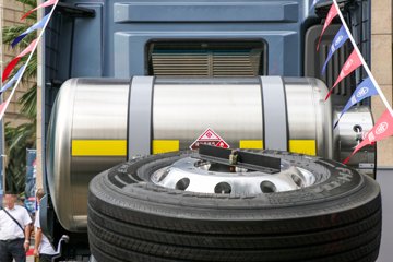 ���ӥ�� ����� 15.6L LNG 660���� 6X4 һ�����12�� AMT�Զ��� ǣ����ͼƬ