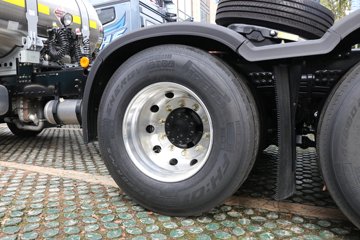 ���ӥ�� ����� 15.6L LNG 660���� 6X4 һ�����12�� AMT�Զ��� ǣ����ͼƬ