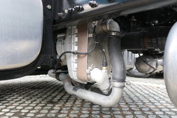 ���ӥ�� ����� 15.6L LNG 660���� 6X4 һ�����12�� AMT�Զ��� ǣ����ͼƬ