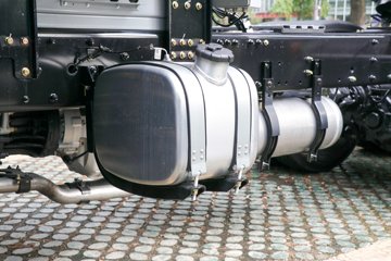 ���ӥ�� ����� 15.6L LNG 660���� 6X4 һ�����12�� AMT�Զ��� ǣ����ͼƬ