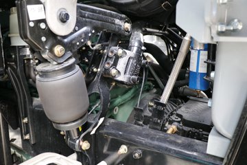 ���ӥ�� ����� 15.6L LNG 660���� 6X4 һ�����12�� AMT�Զ��� ǣ����ͼƬ