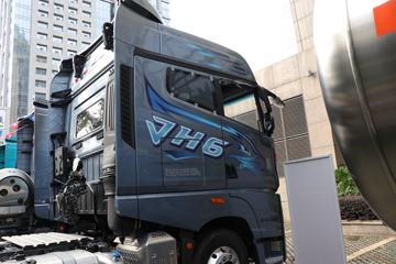 �ൺ��� ӥ�� ����� 13.2L���� 640���� 6X4 һ�����12�� AMT�Զ��� ǣ����ͼƬ