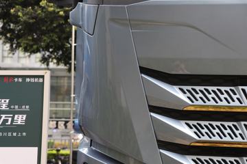 �ൺ��� ӥ�� ����� 13.2L���� 640���� 6X4 һ�����12�� AMT�Զ��� ǣ����ͼƬ