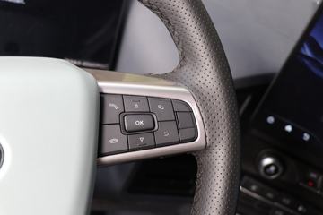 �ൺ��� ӥ�� ����� 13.2L���� 640���� 6X4 һ�����12�� AMT�Զ��� ǣ����ͼƬ