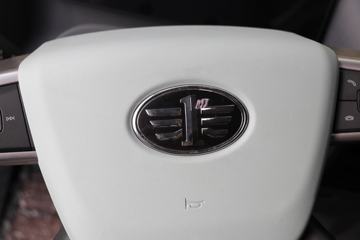 �ൺ��� ӥ�� ����� 13.2L���� 640���� 6X4 һ�����12�� AMT�Զ��� ǣ����ͼƬ