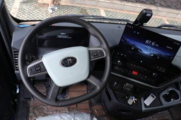 �ൺ��� ӥ�� ����� 13.2L���� 640���� 6X4 һ�����12�� AMT�Զ��� ǣ����ͼƬ
