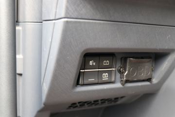 �ൺ��� ӥ�� ����� 13.2L���� 640���� 6X4 һ�����12�� AMT�Զ��� ǣ����ͼƬ