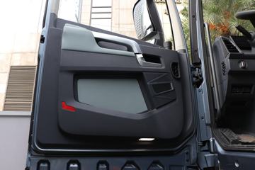 �ൺ��� ӥ�� ����� 13.2L���� 640���� 6X4 һ�����12�� AMT�Զ��� ǣ����ͼƬ