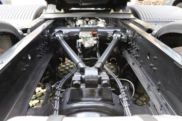 �ൺ��� ӥ�� ����� 13.2L���� 640���� 6X4 һ�����12�� AMT�Զ��� ǣ����ͼƬ
