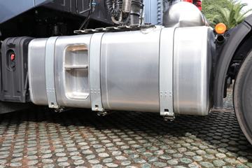�ൺ��� ӥ�� ����� 13.2L���� 640���� 6X4 һ�����12�� AMT�Զ��� ǣ����ͼƬ