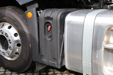 �ൺ��� ӥ�� ����� 13.2L���� 640���� 6X4 һ�����12�� AMT�Զ��� ǣ����ͼƬ