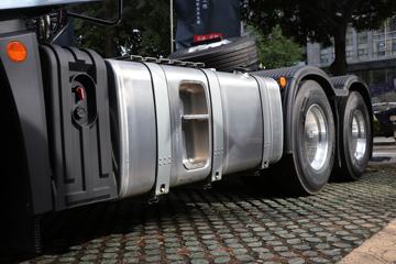 �ൺ��� ӥ�� ����� 13.2L���� 640���� 6X4 һ�����12�� AMT�Զ��� ǣ����ͼƬ