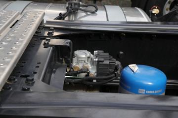�ൺ��� ӥ�� ����� 13.2L���� 640���� 6X4 һ�����12�� AMT�Զ��� ǣ����ͼƬ