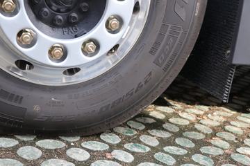 �ൺ��� ӥ�� ����� 13.2L���� 640���� 6X4 һ�����12�� AMT�Զ��� ǣ����ͼƬ