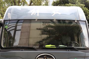 �ൺ��� ӥ�� ������ 15.7L LNG 720���� 6X4 ��ʿ��16�� AMT�Զ��� ǣ����ͼƬ