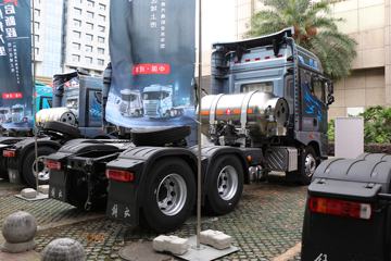 �ൺ��� ӥ�� ������ 15.7L LNG 720���� 6X4 ��ʿ��16�� AMT�Զ��� ǣ����ͼƬ