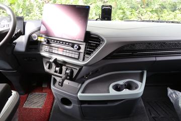 �ൺ��� ӥ�� ������ 15.7L LNG 720���� 6X4 ��ʿ��16�� AMT�Զ��� ǣ����ͼƬ