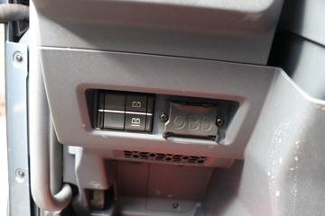 �ൺ��� ӥ�� ������ 15.7L LNG 720���� 6X4 ��ʿ��16�� AMT�Զ��� ǣ����ͼƬ