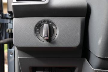 �ൺ��� ӥ�� ������ 15.7L LNG 720���� 6X4 ��ʿ��16�� AMT�Զ��� ǣ����ͼƬ