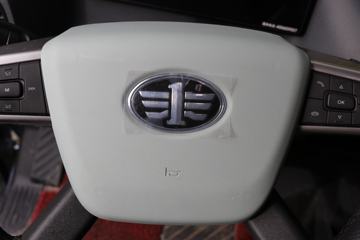 �ൺ��� ӥ�� ������ 15.7L LNG 720���� 6X4 ��ʿ��16�� AMT�Զ��� ǣ����ͼƬ