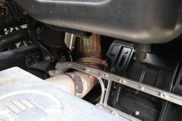 �ൺ��� ӥ�� ������ 15.7L LNG 720���� 6X4 ��ʿ��16�� AMT�Զ��� ǣ����ͼƬ