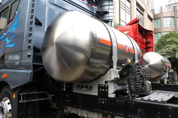 �ൺ��� ӥ�� ������ 15.7L LNG 720���� 6X4 ��ʿ��16�� AMT�Զ��� ǣ����ͼƬ