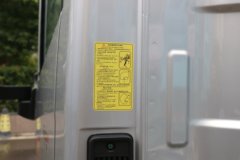 蓝擎·龙X7 2.5L柴油 180马力 法士特10档 宽体 3600轴距 4.18米单排仓栅式轻卡