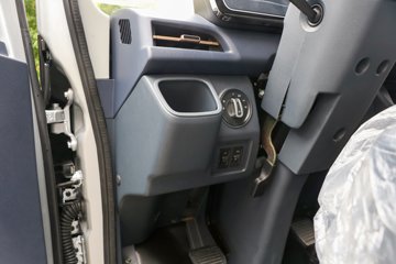 ���桤��X7 2.5L���� 180���� ��ʿ��10�� ���� 3600��� 4.18�׵��Ų�դʽ�ῨͼƬ