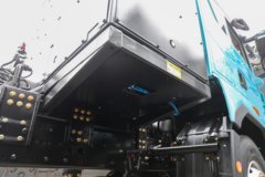 解放鹰驰 6X4 换电式纯电动牵引车 宁德时代400.61kWh