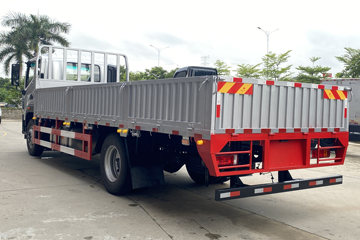 ����ŷ��ARϵ 4.3L���� 240���� 4X2 ��ʿ��8�� ƽ�� 6.8���Ű������ػ���ͼƬ