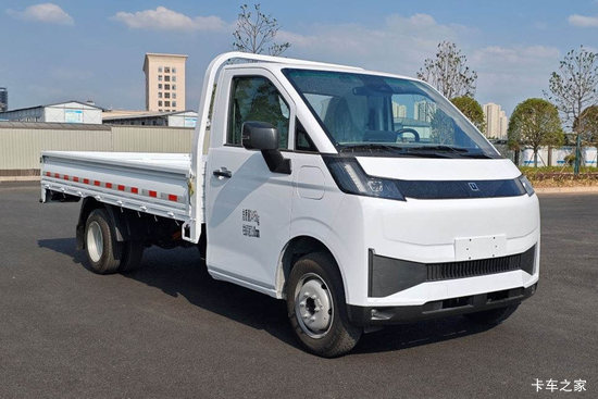 Զ������F3E 2025���ǻ۰� Һɲ 3.82�׵��Ŵ��綯����΢�� ����65kWh