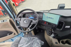 陕汽德龙S6000 旗舰版 14.6L LNG 630马力 6X4 法士特12档 AMT自动档 牵引车