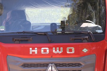 ����HOWO TX7-N ����� 12.5L LNG 480���� 6X4 �й�����12�� ǣ����ͼƬ