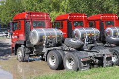 重汽HOWO TX7-N 沃尊版 12.5L LNG 480马力 6X4 中国重汽12档 牵引车